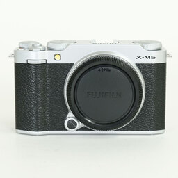 FUJIFILM X-M5