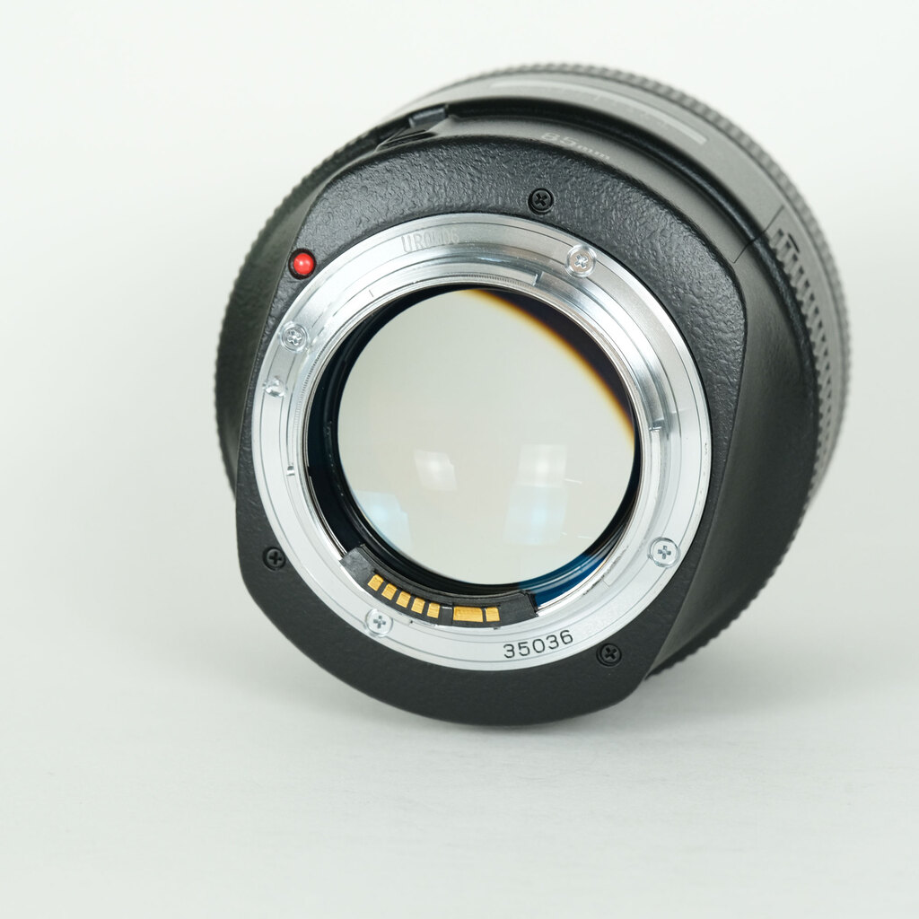 Canon EF85mm F1.2L USMの出品 | ONE SCENE（ワンシーン）