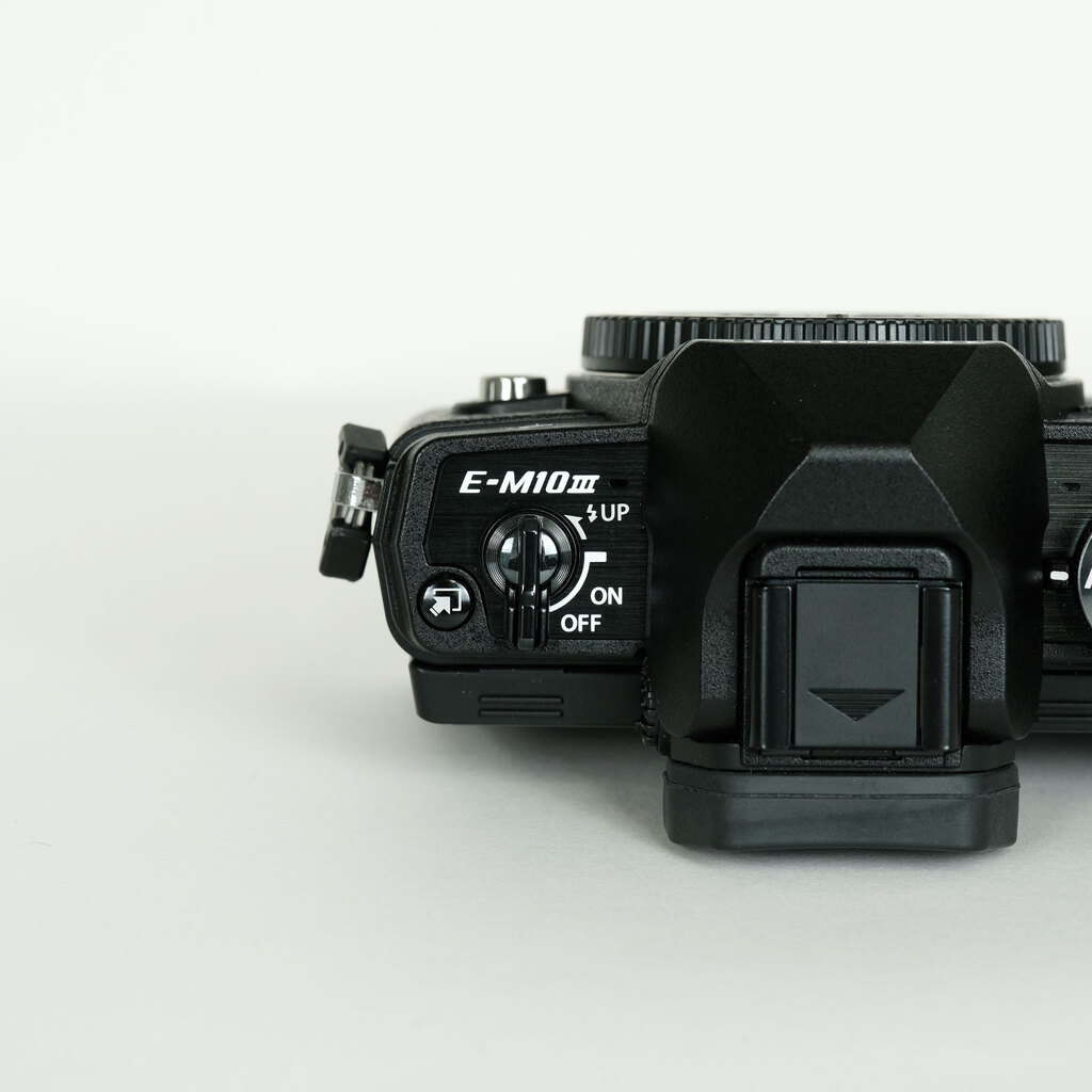 値下げ OM-D EM-1 Mark３　ボディー OLYMPUS（オリンパス）OM-D E-M1 Mark III ボディの買取価格 | カメラ