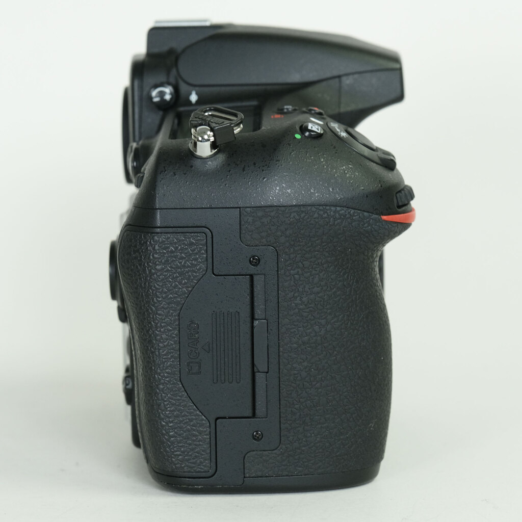 Nikon D810