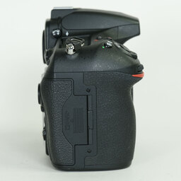 Nikon D810