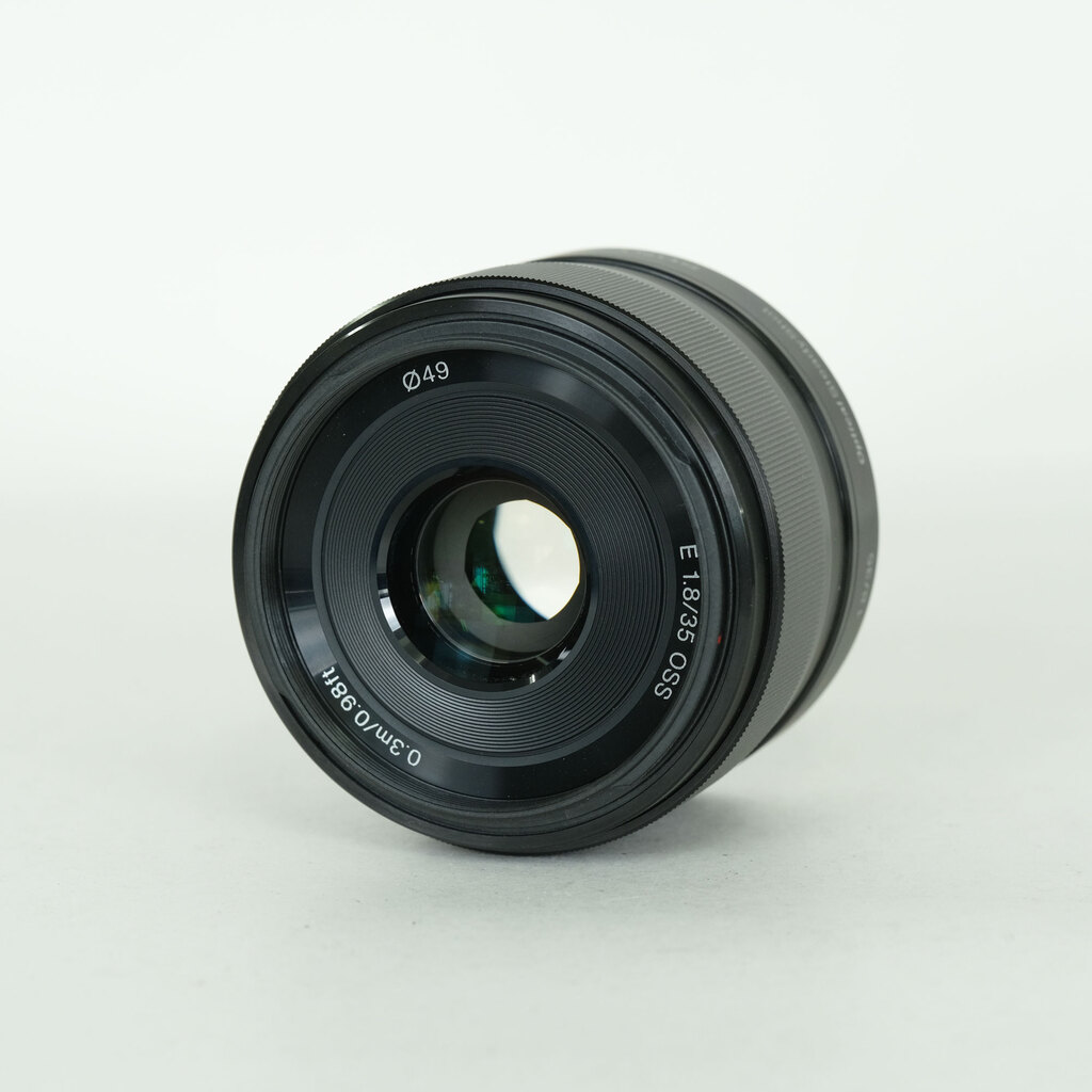 SONY E 35mm F1.8 OSS SEL35F18