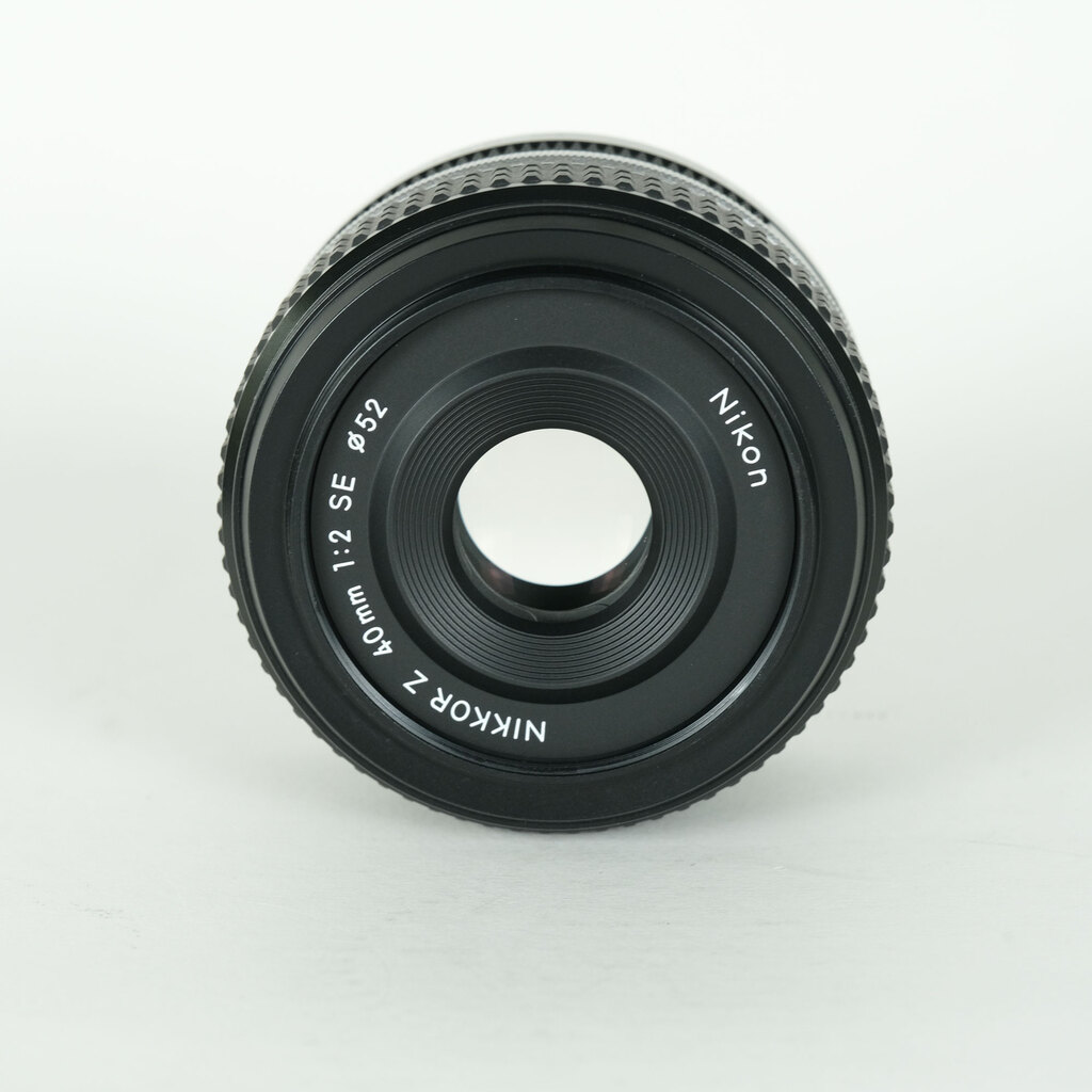 Nikon NIKKOR Z 40mm f/2 Nikon NIKKOR Z 40mm f/2