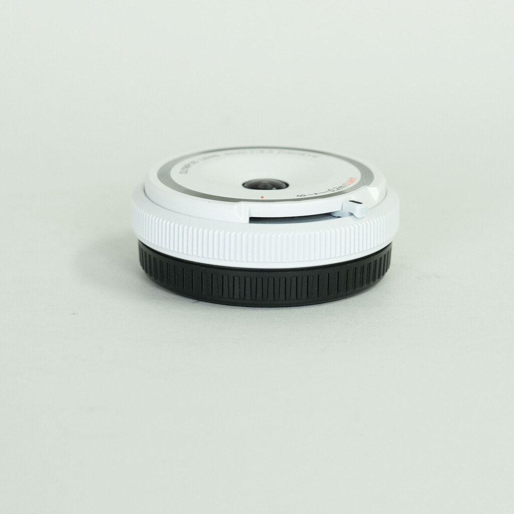 OLYMPUS フィッシュアイボディキャップレンズ（9mm Ｆ8.0 FISHEYE） BCL-0980 ホワイト