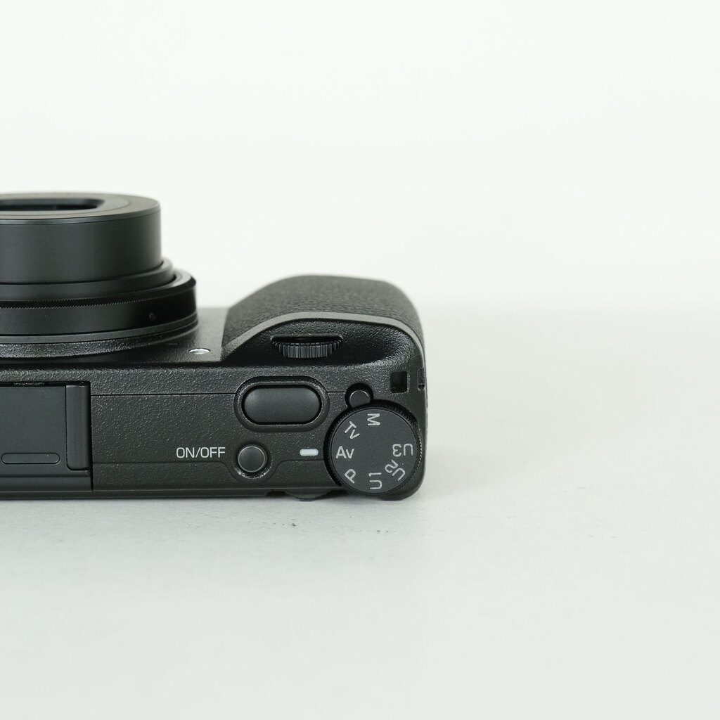 RICOH GR IIIxの出品 | ONE SCENE（ワンシーン）
