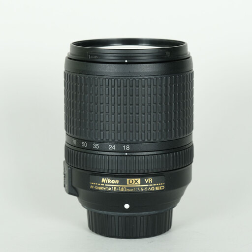 Nikon AF-S DX NIKKOR 18-140mm F3.5-5.6G ED VR Nikon AF-S DX NIKKOR 18-140mm F3.5-5.6G ED VR