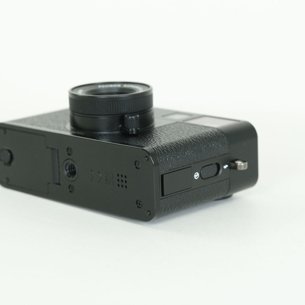 FUJIFILM X half X-HF1 FUJIFILM X half X-HF1