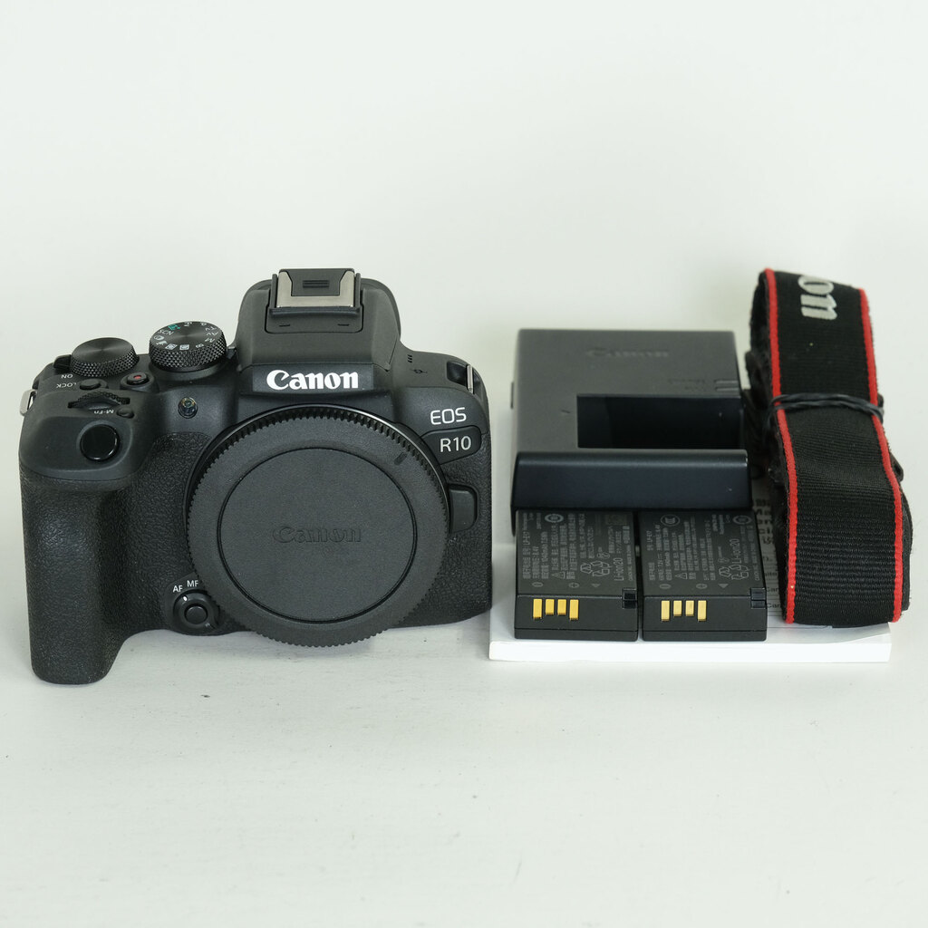 Canon EOS R10 Canon EOS R10