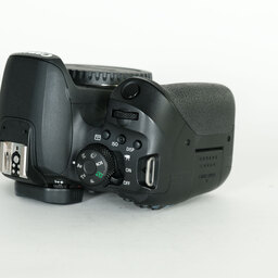 Canon EOS Kiss X10i
