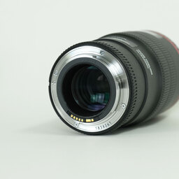 Canon EF100mm F2.8Lマクロ IS USM