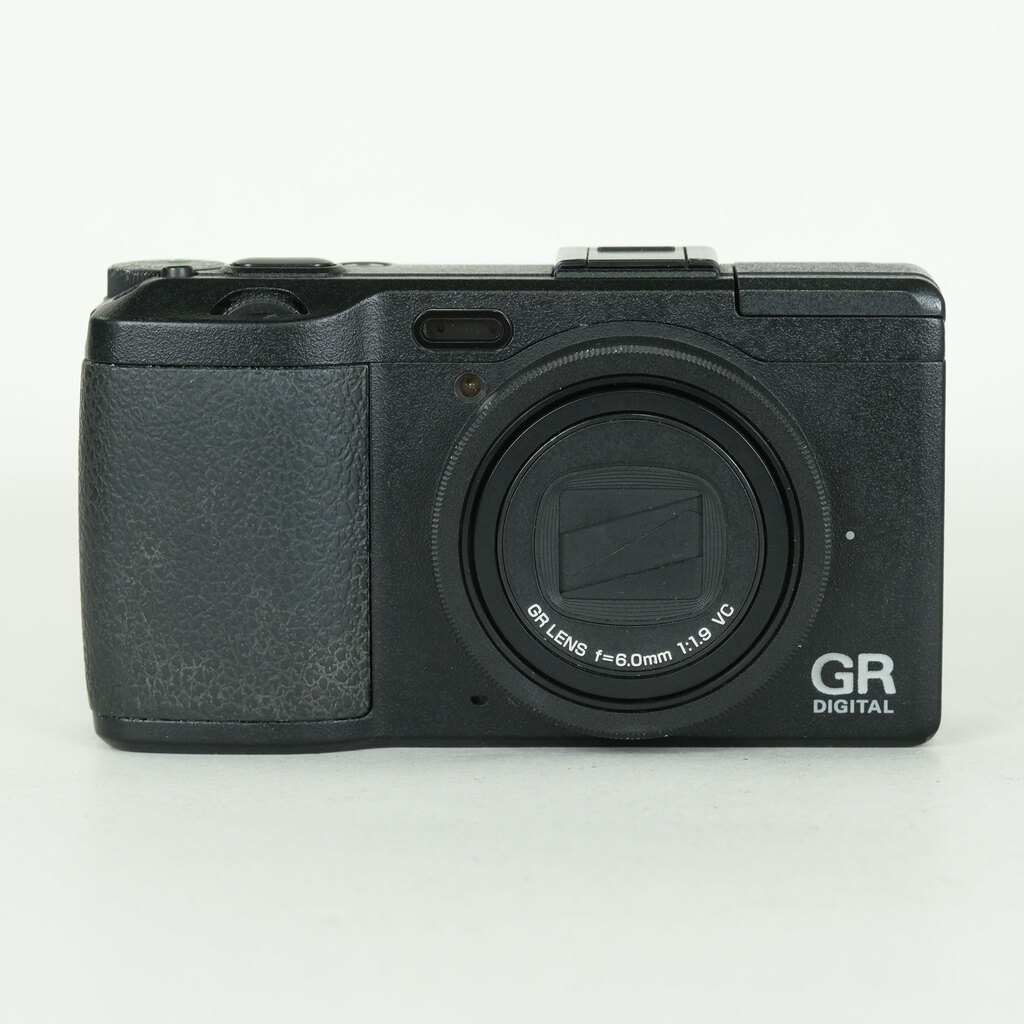 RICOH GR DIGITAL IV