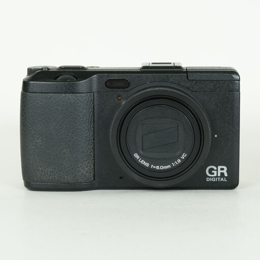 RICOH GR DIGITAL IV