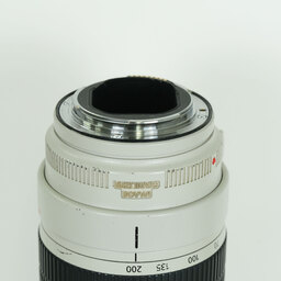 Canon EF70-200mm F2.8L IS II USM Canon EF70-200mm F2.8L IS II USM