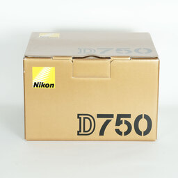Nikon D750