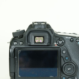 Canon EOS 80D Canon EOS 80D