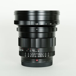 Voigtlander NOKTON 10.5mm F0.95（マイクロフォーサーズ用）