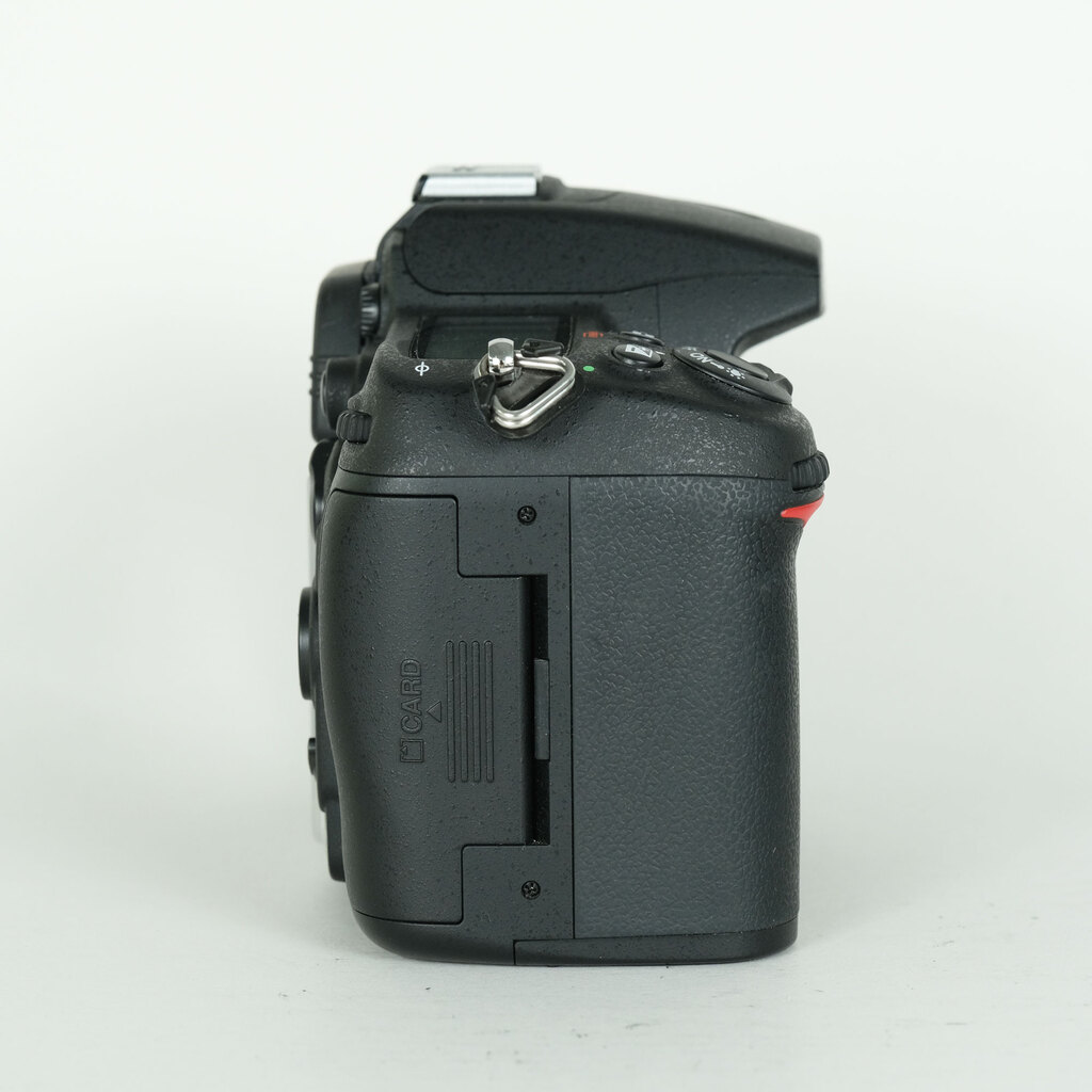 Nikon D7000