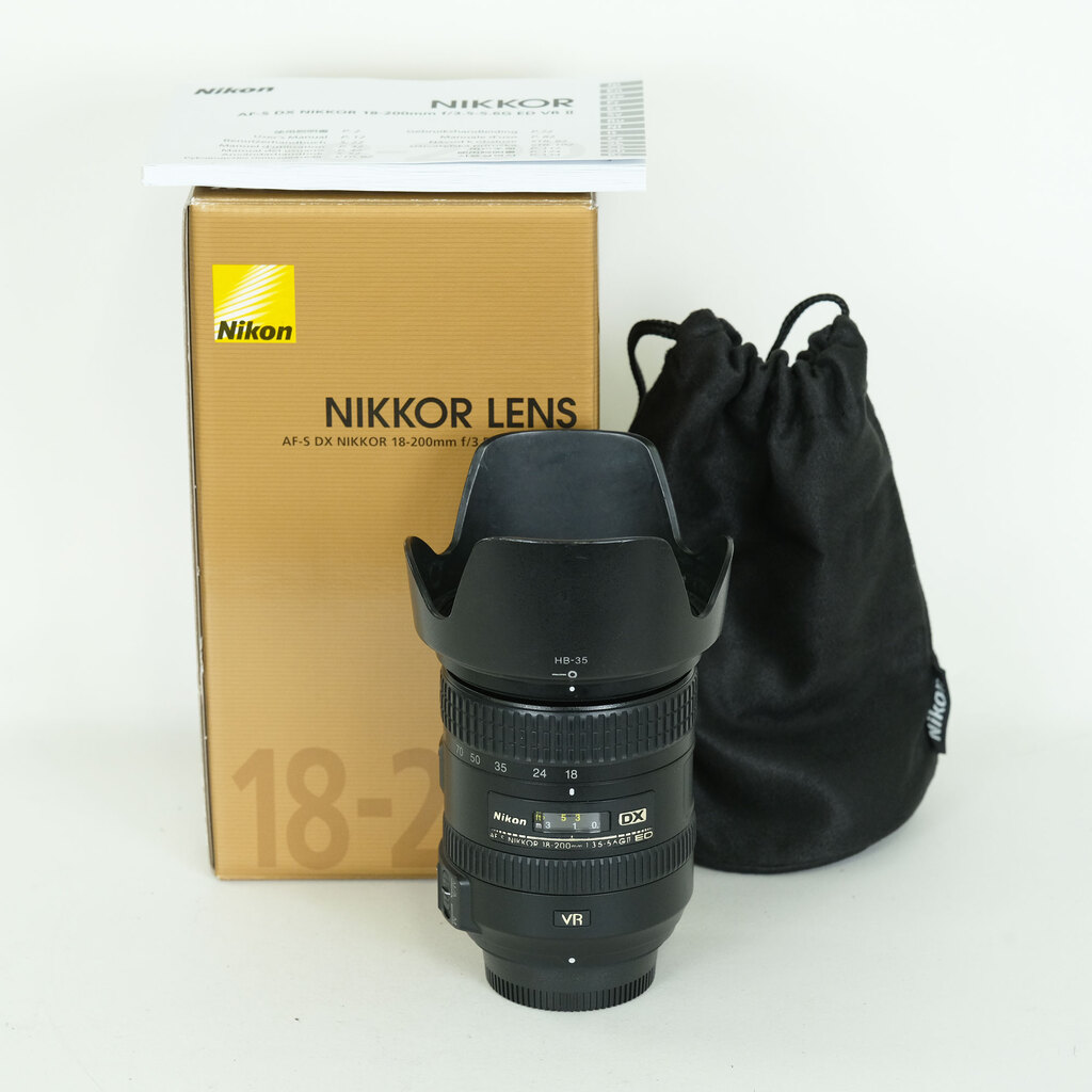 Nikon AF-S DX NIKKOR 18-200mm F3.5-5.6G ED VR II