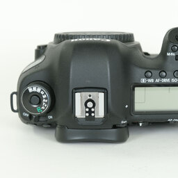 Canon EOS 5D Mark III Canon EOS 5D Mark III