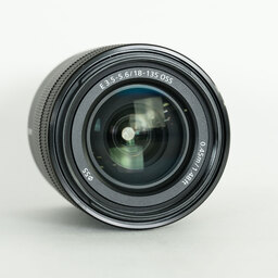 SONY E 18-135mm F3.5-5.6 OSS SEL18135