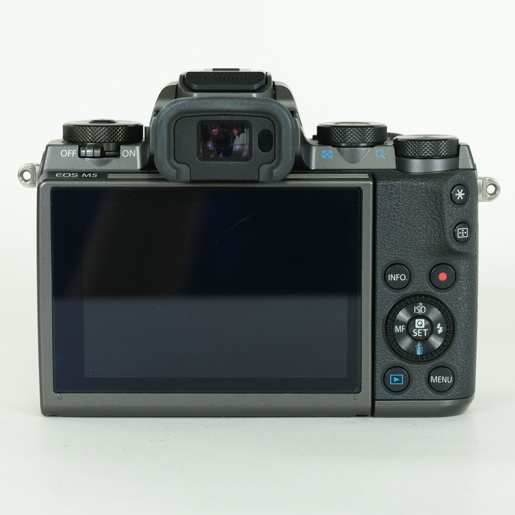 Canon EOS M5