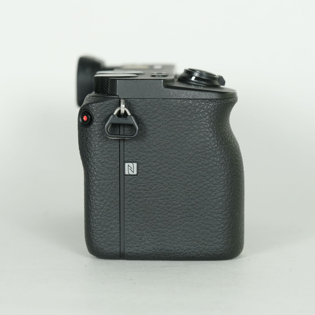 SONY α6600(ILCE-6600) SONY α6600(ILCE-6600)