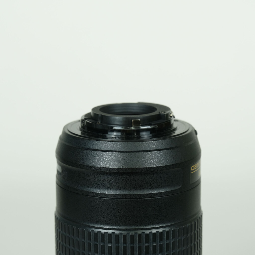 Nikon AF-P DX NIKKOR 70-300mm f/4.5-6.3G ED VR Nikon AF-P DX NIKKOR 70-300mm f/4.5-6.3G ED VR
