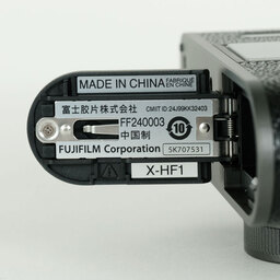 FUJIFILM X half X-HF1