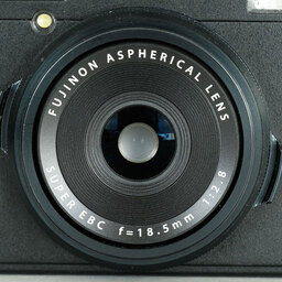 FUJIFILM X70 ブラック