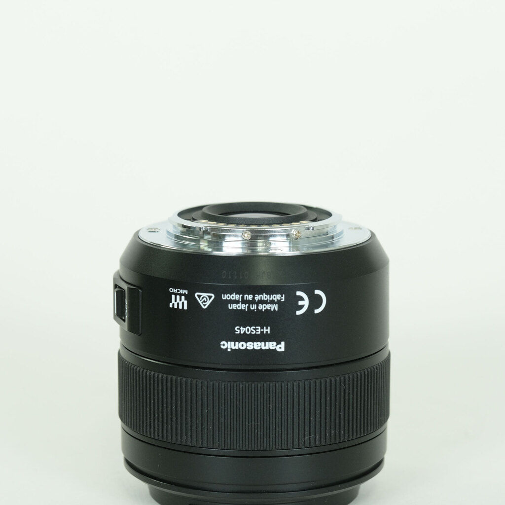Panasonic LEICA DG MACRO-ELMARIT 45mm F2.8 ASPH. MEGA O.I.S.