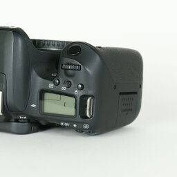 Canon EOS 9000D