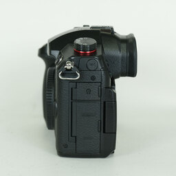 Panasonic LUMIX DC-GH5M2 Panasonic LUMIX DC-GH5M2