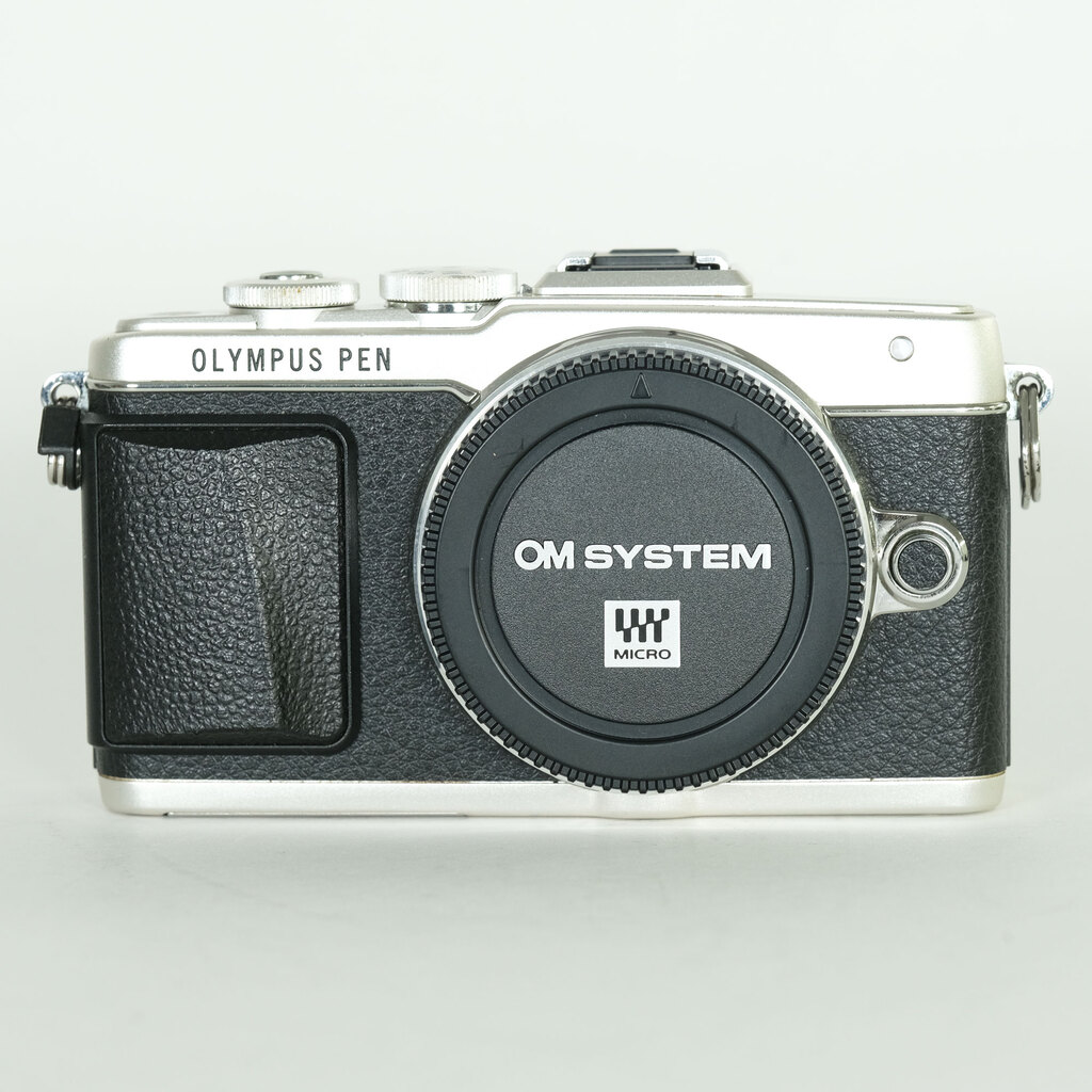 OLYMPUS PEN Lite E-PL7 ボディ シルバー