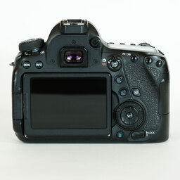 Canon EOS 6D Mark II