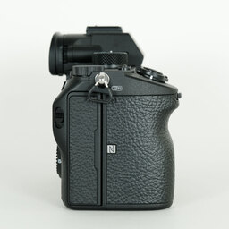 SONY α7 III（ILCE-7M3）