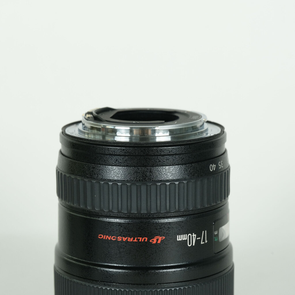 Canon EF17-40mm F4L USM Canon EF17-40mm F4L USM