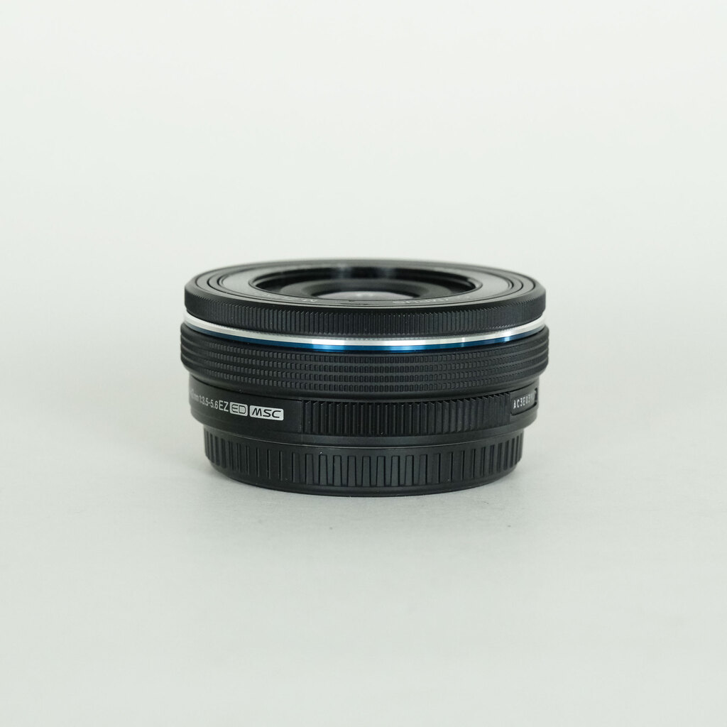 OLYMPUS M.ZUIKO DIGITAL ED 14-42mm F3.5-5.6 EZ ブラック