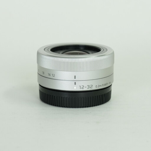 Panasonic LUMIX G VARIO 12-32mm / F3.5-5.6 ASPH. / MEGA O.I.S.
