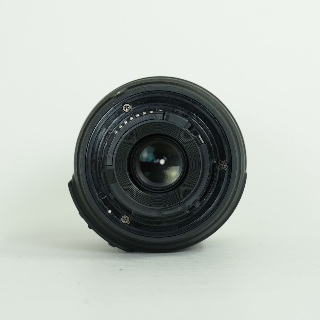 Nikon AF-S DX NIKKOR 18-55mm F3.5-5.6 G VR