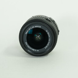 Nikon AF-S DX NIKKOR 18-55mm f3.5-5.6G VR II