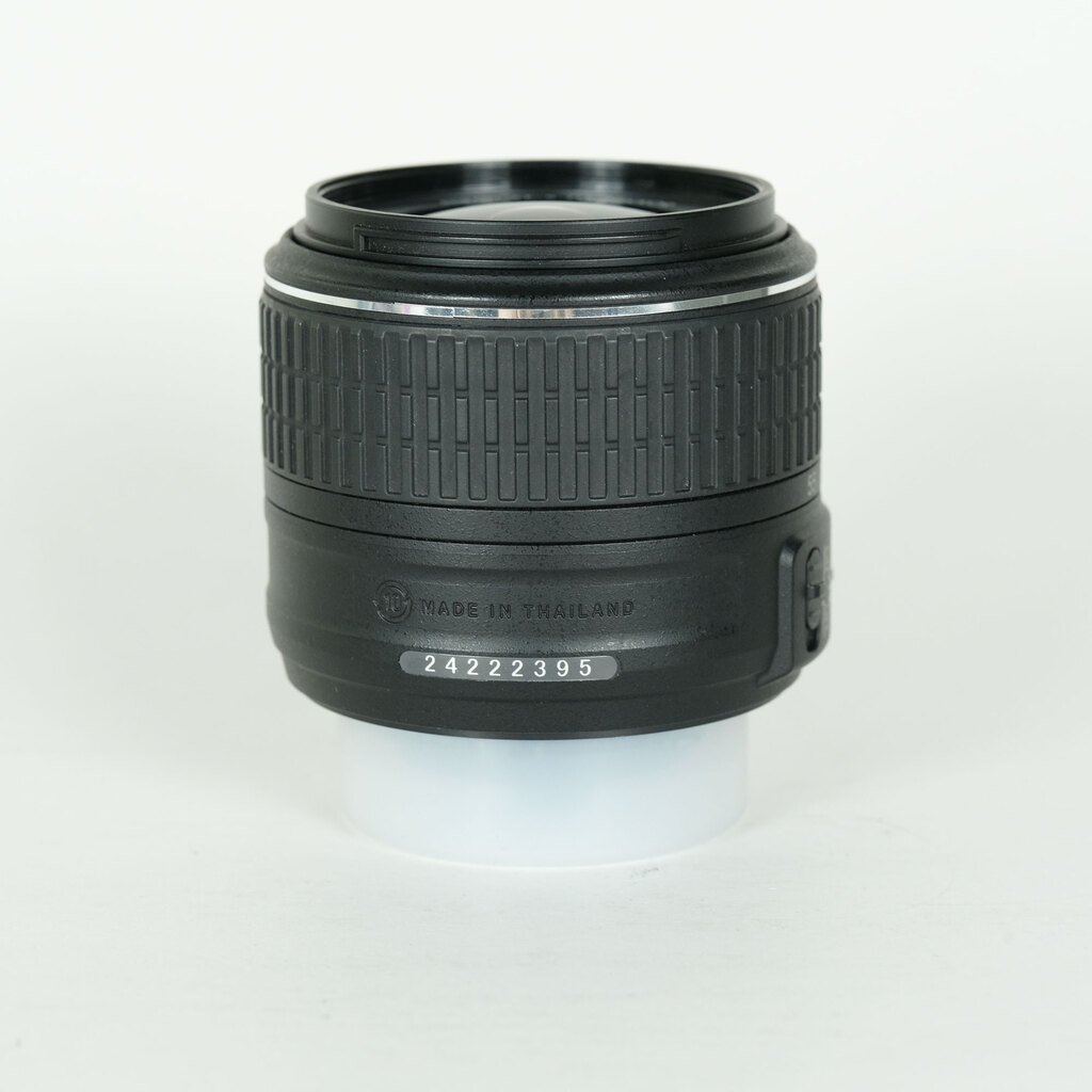 Nikon AF-S DX NIKKOR 18-55mm f3.5-5.6G VR II