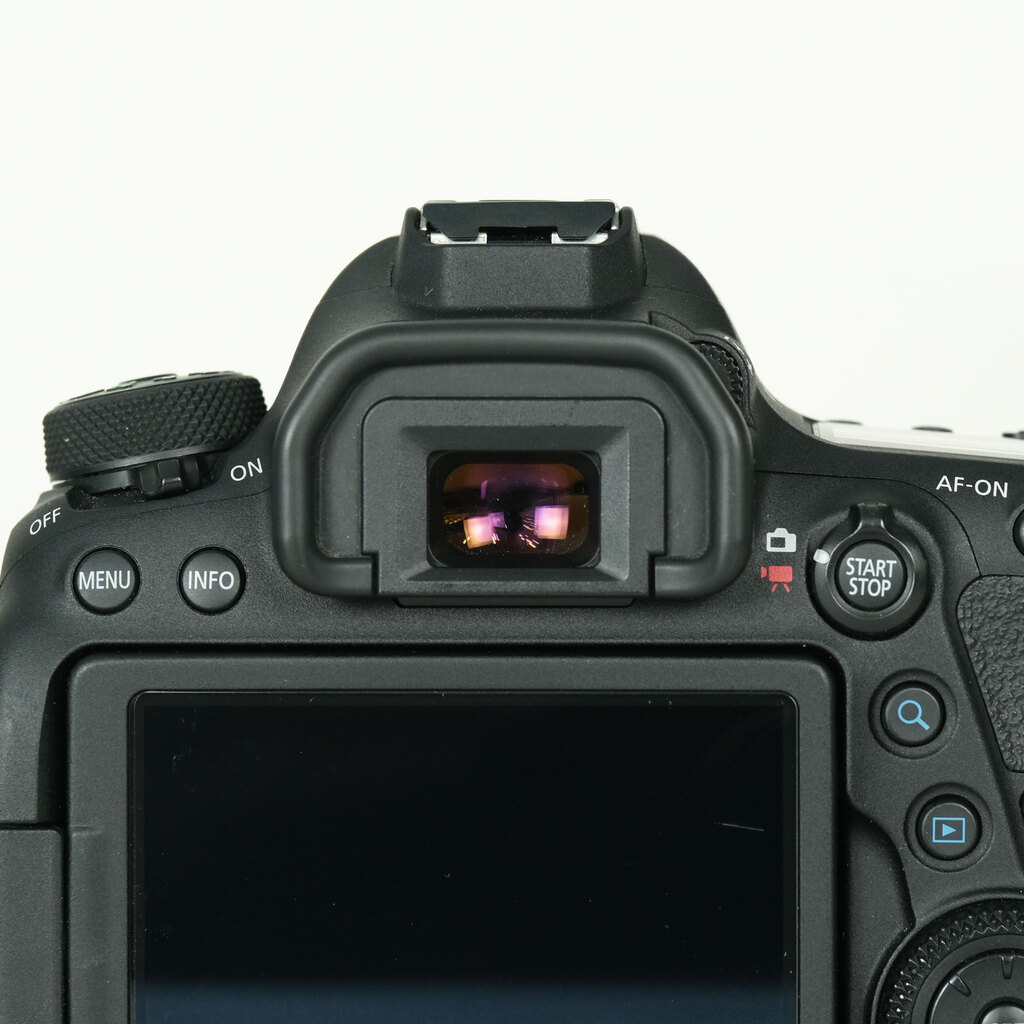 Canon EOS 6D Mark II