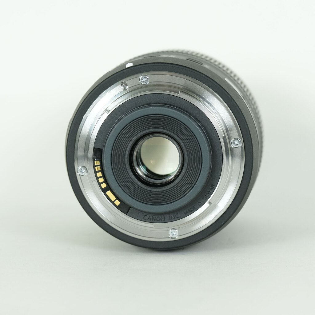 Canon EF-S18-135mm F3.5-5.6 IS USM