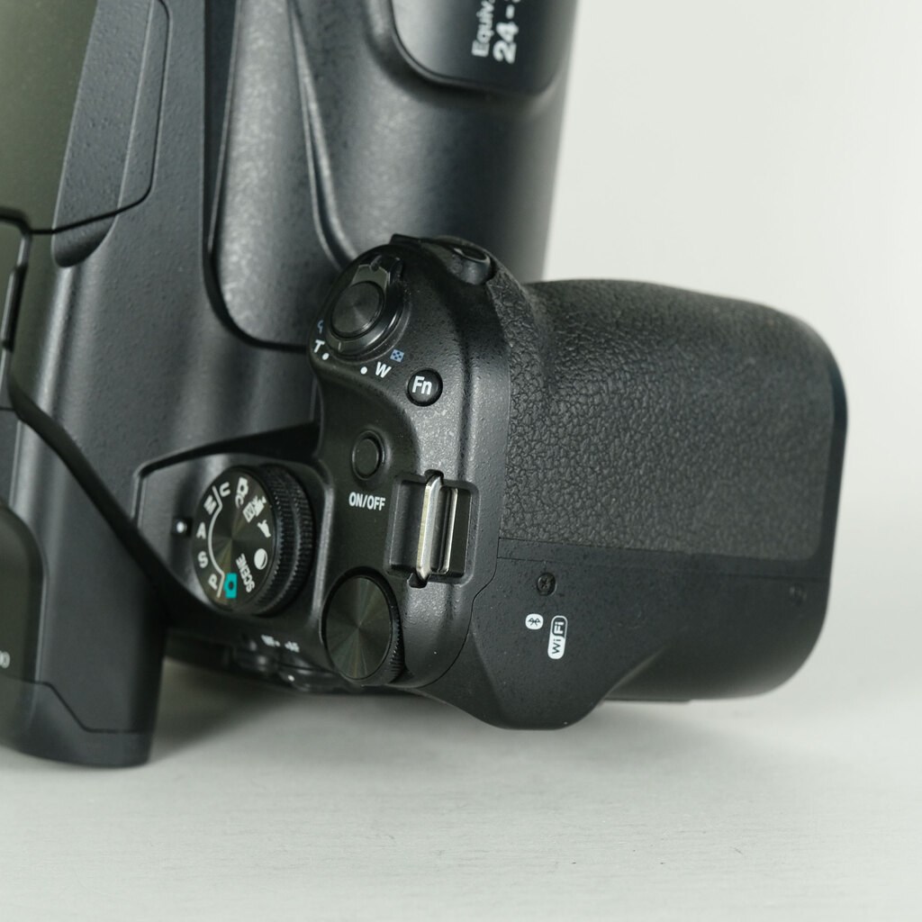 Nikon COOLPIX P1000 Nikon COOLPIX P1000