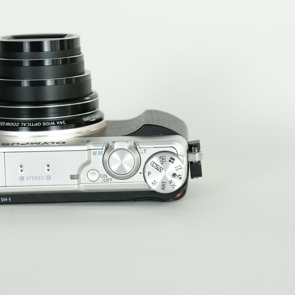 OLYMPUS STYLUS SH-1 SLV シルバー