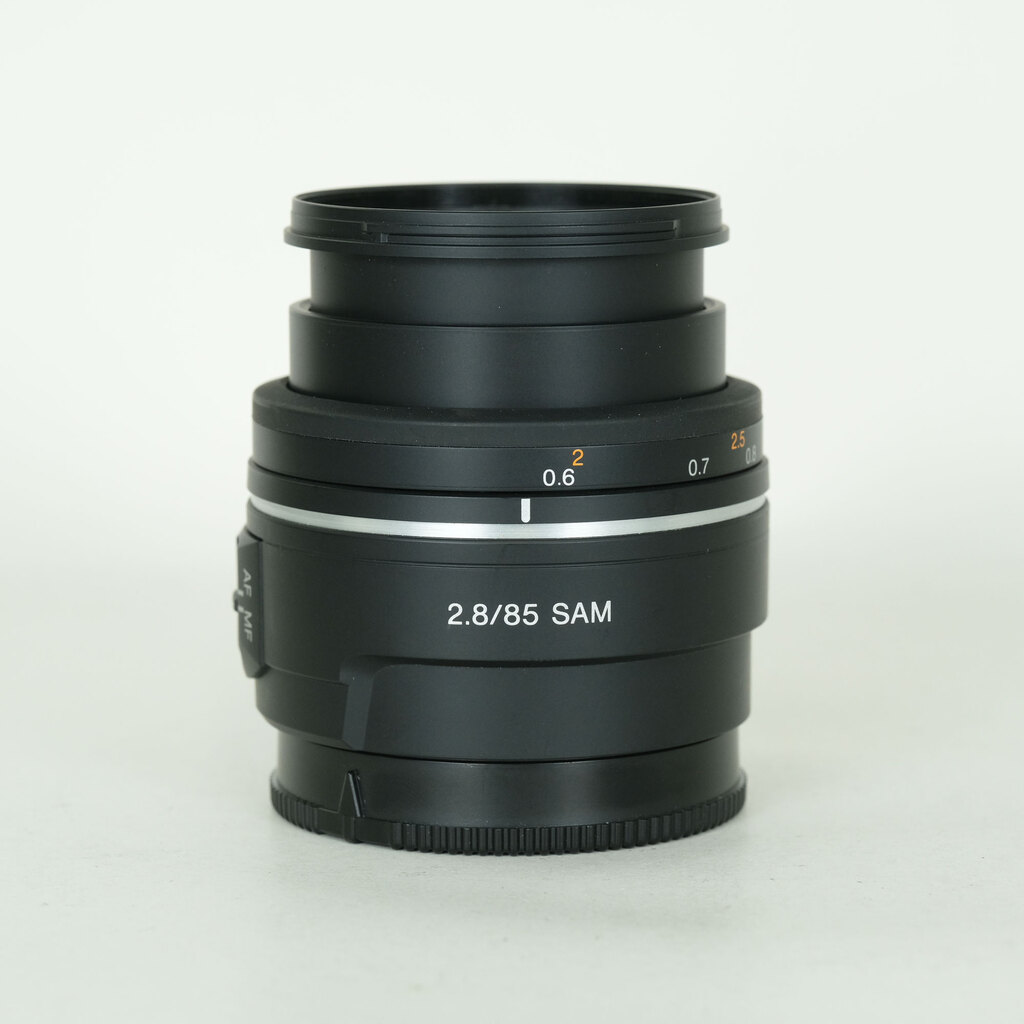 SONY 85mm F2.8 SAM SAL85F28