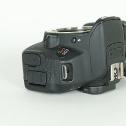 Canon EOS Kiss X7i Canon EOS Kiss X7i