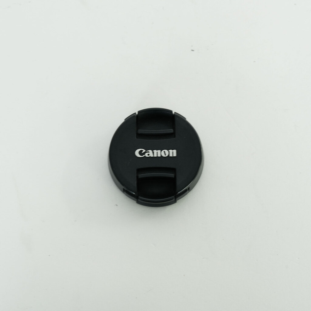 Canon EF-M28mm F3.5 マクロ IS STM