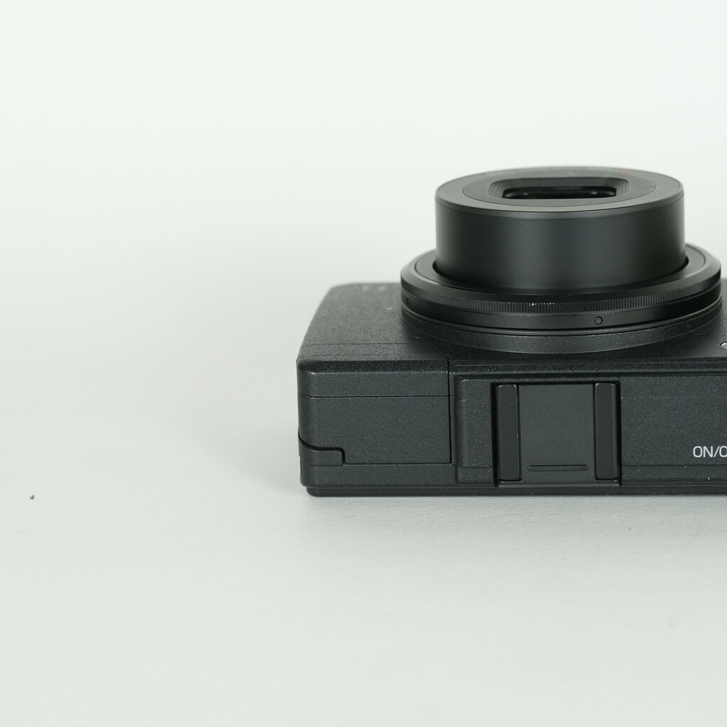 【美品】RICOH GR2 RICOH GR IIの出品 | ONE SCENE（ワンシーン）