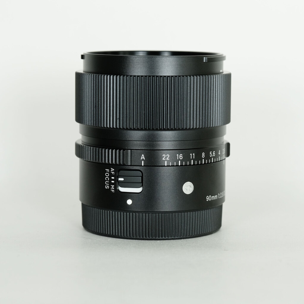 SIGMA 90mm F2.8 DG DN｜Contemporary [ソニーE用]